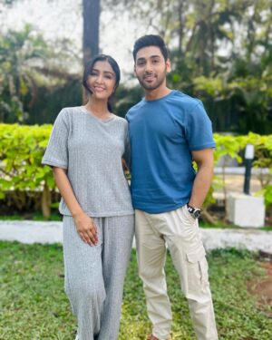 Farnaz Shetty Instagram - Started 2025 on a really good note shooting an ad with @farnazshetty who is just so talented, cool, relaxed and fun to work with.
Hoping that all the work I do this year is as much fun and memorable as this one.