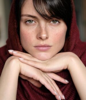 Fatemeh Masoudifar Instagram - .
.
Rummaging in our souls, we often dig up something that ought to have lain there unnoticed.
- Leo Tolstoy, Anna Karenina
#photo @voxsp