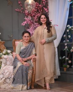 Actress Fatima Effendi HD Photos and Wallpapers March 2025