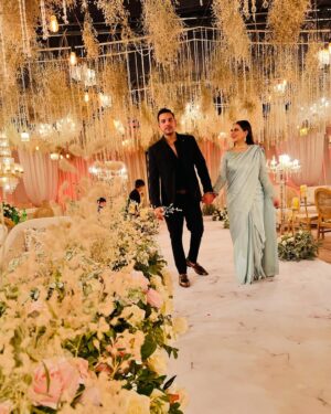 Fatima Effendi Instagram - Tera level nahi hai mere yaar warga 🔥💘

Photography @almirarsalanofficial 
👗 @amnaismail.official
