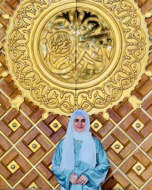 Fatima Effendi Instagram - Nabi(SAW) ke sheher se Jumma Mubarak 🤲🏻💕