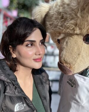 Fiza Ali Instagram - Happiness is an inside job 🤗🤩