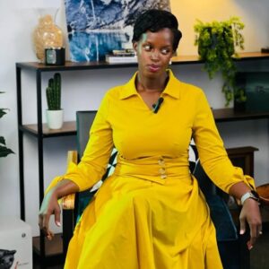 Flavia Tumusiime Instagram - I can't believe that the one quote that best describes all the good things in my life, is also the simplest.

"LIFE IS WHAT YOU MAKE IT"

Dressed by @piviocollections

Studio: @tcn_studioz