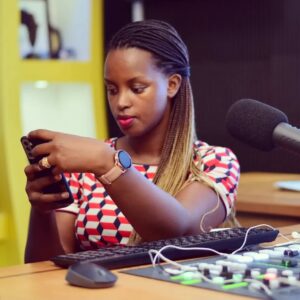 Flavia Tumusiime Instagram - Do you ever sit and crave gonja, chicken and maize at the same time?(i rebuke all assumptions btw😄😄)Hmm let me order kasta momo pay yajja. 

Also, the key win is that I don't have to calculate the charges because the app gives me that option. Download the MTN MoMo App #MTNMoMo @MTNug