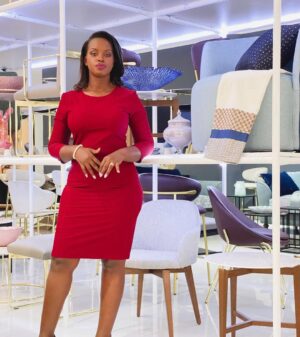 Flavia Tumusiime Instagram - God’s excellence is standard.

2 new videos up on my YouTube channel this week. 💕

Location: @veegallery.ug