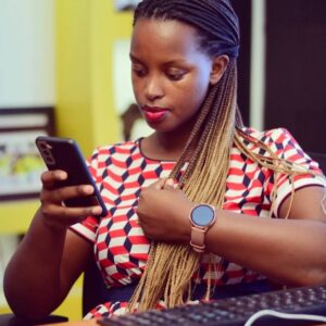 Flavia Tumusiime Instagram - Do you ever sit and crave gonja, chicken and maize at the same time?(i rebuke all assumptions btw😄😄)Hmm let me order kasta momo pay yajja. 

Also, the key win is that I don't have to calculate the charges because the app gives me that option. Download the MTN MoMo App #MTNMoMo @MTNug