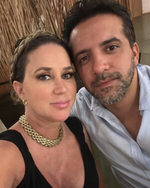 Flaviana Seeling Instagram - Primera salida oficial con nuestra pancita !!!! Matrimonio de nuestros amados amigos !!!! @sofi.vsg @lazoantonioaguilera 
Mi enterito amado es de @madremia.cl 😍