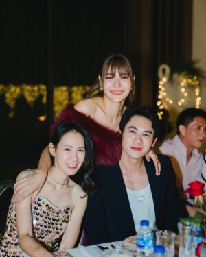 Fonthip Watcharatrakul Instagram - ควันหลงคับ หนูเต้นแรงไปมากๆวันนี้ 🤣 ขอบคุณพี่ๆที่รักและเอ็นดูหนูมาตลอดเลยย มีความสุขมากกกๆค้าบบบ