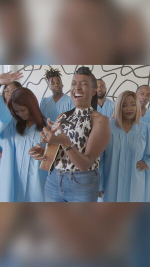 Franchesca Ramsey Instagram - Happy holidays gram fam! Y'all have been asking for a choir rendition of the leopards song and now it's finally here!!! And as an extra Christmas gift to you, I've released my own digital album "Where's That Leopard Lady?" with all your favorite leopards renditions and a few new ones!! visit shop.franchesca.net to get yours!! Wishing you and the ones you love (and those you side eye) the holiday season you deserve! 😘🎄 🐆
---
Credits:
Starring: @chescaleigh
Music Director: @jgordonofficial 
Choir: @itskiaharper @worldstarkeo @sangincass @tyronetyler @alisha.mona @darienbernard @jgordonofficial 

Director: @totheppl
Camera Operator: @rodneythurmanmusic
Creative / Stylist: @_saylex
Lead Edit / Color: @totheppl
Assistant Editor: @solomontemplelovepage
Production Sound Mix: @alanaapaigeee
Production Assistant: @kachiosuri
Produced by: @totheppl.studio & @chescaleigh