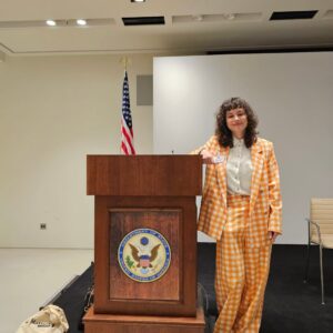 Frankie Ward Instagram - Yesterday I cracked out a suit and went to support Mr @surveytech_ at the US Embassy(!), then went to celebrate the birthday of @leven2k with @minimineryt and @reisshub

Sun shone, two women said they liked my suit (@nobodyschild from 2022) and all in all it was a lush day!