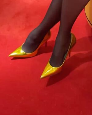 Freen Sarocha Instagram - 👠✨💛 

@louboutinworld #ChristianLouboutin