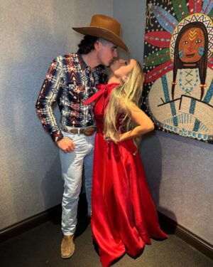 Gabby Barrett Instagram - Still loving, still laughing, still choosing you. Happy Valentines! 💌 #7years