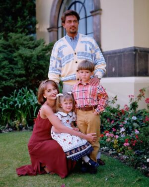 Gabriela Spanic Instagram - Há exatamente 27 anos estreava a novela “A Usurpadora” no México. A trama mexicana foi exibida em mais de 125 países e traduzida em mais de 25 idiomas.🇲🇽

Em sua primeira transmissão brasileira no SBT, “A Usurpadora” foi um sucesso imediato, ganhando várias reprises e uma exibição no Canal Viva.

Será reprisada pela sétima vez pelo SBT a partir de março de 2025, se tornando a trama com mais reprises na emissora e no país todo. 🇧🇷

📸Divulgação Televisa

#ausurpadora #lausurpadora #gabyspanic #fernandocolunga