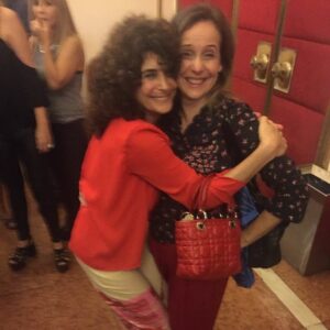Gabriela Toscano Instagram - Mi Amiga @majlufa siempre presente y haciendo buenas devolucióbes del trabajo.