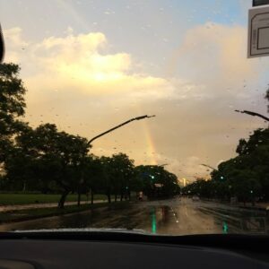 Gabriela Toscano Instagram - #Ayer.Vi muchas fotos en el Instagram del Arco Iris.Me hizo pensar que todos estábamos mirando lo mismo al mismo tiempo.
#arcoiris que nos une.