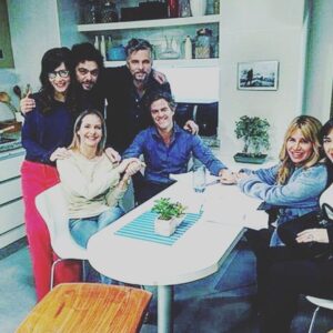 Gabriela Toscano Instagram - Lindo Elenco @albertoajaka @paola_krum @mik3amigorena_ @flor_de_p  Fede Olivera