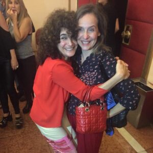 Gabriela Toscano Instagram - Mi Amiga @majlufa siempre presente y haciendo buenas devolucióbes del trabajo.
