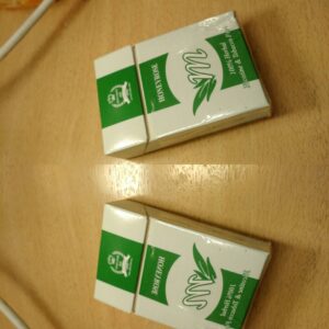 Gabriela Toscano Instagram - Para los que preguntan #SusanFox fuma cigarrillos para ACTORES.http://www.honeyroseusa.com.Solo en USA