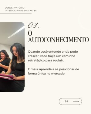 Gabriella Di Grecco Instagram - Nossos alunos que participaram do Workshop da Gabriella Di Grecco no Meu Primeiro Longa 3.0 conseguiram encontrar o seu diferencial e usá-lo como destaque! E também transformar as suas fraquezas em oportunidades 📈

Me conta aqui! Qual é o seu diferencial enquanto artista? 

Nós somos o mercado! 😎

#gabrielladigrecco #atuacao #cinema #atriz #ator #nossomosomercado