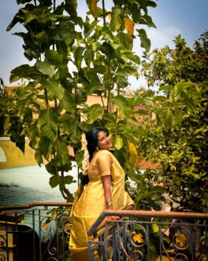 Gabriella Sellus Instagram - 🌼
Saree @vm_collections2024
Jewellery @natchatra_collections
