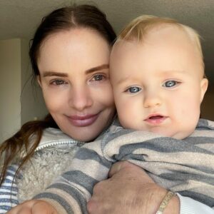 Gabrielle Anwar Instagram - Reunited and it feels so good! My darling Leia @willowxylia @xtiangabbard @shareefmalnik