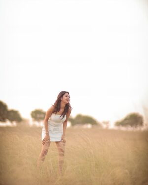 Gayathri Sri Instagram - 🤍💭

Photography @dhanush__photography 
Mua @jay_makeup_artist_