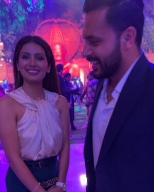 Geeta Basra Instagram - What a beautiful night meeting all the medalists of the Olympics and Para olympics.. thank you Nita Bhabhi, Mukesh ji and the Reliance foundation for curating such an event to celebrate these champions.  It was a night that was much needed and only you could deliver.  Such a platform is vital to be appreciated for those who have bought us pride and recognition to the country and that too at the highest level.  They are the real life heroes and hearing their journeys was truly inspiring.. What an honour it was to meet them and be a part of their celebration 🤗❤️

Also missed my champion @harbhajan3 by my side! 

P.s I wish I could have taken a pic with all the medalist’s .. but taking pics is not my forte.. 🙈

@reliancefoundation #neerajchopra @bhakermanu @harmanpreet_13 @sreejesh88 @kmmalleswari