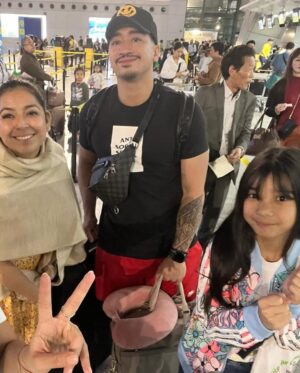 Geneva Cruz Instagram - Happy 29th Birthday to my son, Heaven! 🎂 I love you more than words can express, and I know this because I only pray and wish for what is best for you and what makes you happy. I know you’re having a wonderful time with your girl at your favorite beach, kaya mag-enjoy kayo!!! 😍 Your heart will always be my home. Mahal na mahal kita, anak.😘 #genevaandlondon #heavenarespacochaga