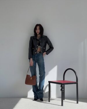 Geum Sae-rok Instagram - @celine #CELINECAMILLE #CELINE