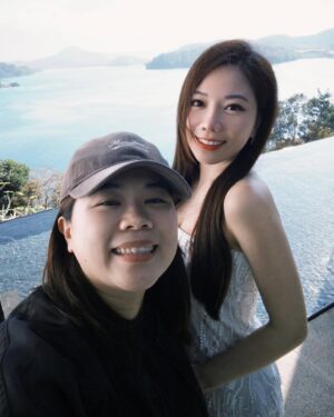 Gladys Tsai Instagram - 在湖光山色裡工作也太幸福了吧💗
復盛的經銷商晚宴直接帶大家住涵碧樓～
希望下次來可以不用主持單純渡假
在日月潭悠閒度過一整天☀️
#love #life #lifestyle #mc #host #ootd #dress #resort #lake 
#工作 #生活 #日常 #主持 #主持人 #日月潭 #涵碧樓