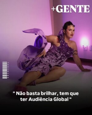 Glamour Garcia Instagram - A atriz Glamour Garcia, ficou conhecida por papéis marcante na tv, além de ter sido uma das protagonistas da novela das 9 da rede globo, “A dona do pedaço”, também foi destaque na série “Rua Augusta”,‘ alem de outros trabalhos no teatro, tv e agora no cinema.
Glamour estará nos cinemas em 2025 com o filme, “O Homem De Ouro”, de Mauro Lima, interpretando Rogéria, ícone e referência para o público brasileiro e principalmente para o público LGBT. Glamour é uma Multi artista que não fica parada, já morou no Rio de Janeiro, atualmente está morando novamente em São Paulo, mas a gata é de Marília e conquistou o coração de todo o público brasileiro. É musa dos filmes do artista plástico Luís Roque, com quem esteve em exposição no museu KW em Berlim, em 2024 e estará também dia 17/02 em Porto Alegre para o CineEsquema Novo, onde serão homenageados.

Direção criativa @glamourgarcia e @rafaelbentorosa 
Beauty e styling @rafaelbentorosa 
Hair stylist @blueberry_hairstylist 
Fotografia/retouch e estúdio @pro.vortex @matheusluizs
Revista @genteonlinebr 
Looks: @ofegallery @scarfme .

Leia a Matéria completa no Site Oficial da Revista Gente Brasil www.gentebrasil.com