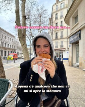 Glenda Resta Instagram - E va bene anche così 💖☀️ Quale vi rappresenta di più?
•
•
•
(Inspo: @thatsfabofficial @tonnart__ @thatsos_it @psicologa.federicadeganello )