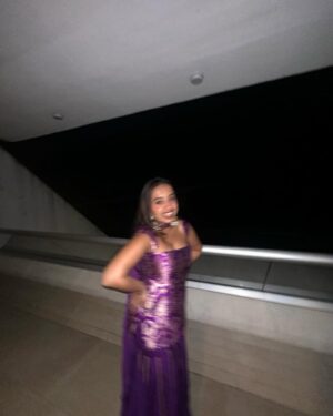 Gopali Tiwari Instagram - Tell me your fav go to 90’s or early 2000’s song 🫶🏻