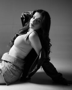Actress Gracy Goswami HD Photos and Wallpapers March 2025