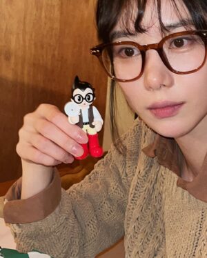 Ha Da-in Instagram - 🤎🐻🙂🐻🤎