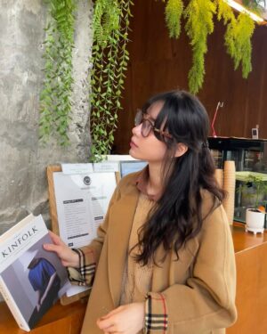 Ha Da-in Instagram - 🤎🐻🙂🐻🤎