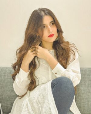 Hareem Farooq Instagram - Flower ✅
White dress ✅
Red lips ✅
Big jhumkas ✅
Hair volume ✅
Im ready! 

Styling: @faizruh 
💄: @ikramgoharofficial 
💍: @ayeshaccessories 

#redlips #whiteaesthetic #flowerlovers