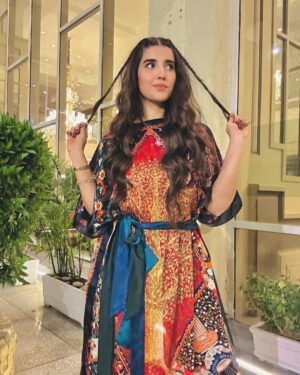 Hareem Farooq Instagram - Its #Bismil day! ♥️

#arydigital #idreamsentertainment
