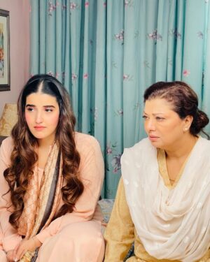 Hareem Farooq Instagram - Its #Bismil day! ♥️

#arydigital #idreamsentertainment