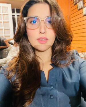 Hareem Farooq Instagram - Its #Bismil day! ♥️

#arydigital #idreamsentertainment