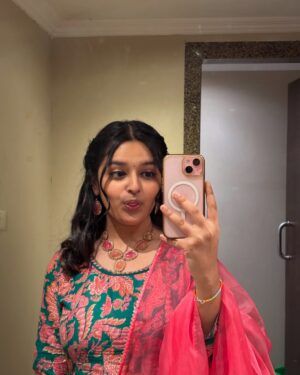 Harshita Ojha Instagram - Swipe swipe 💕 last three pictures are my favvvv