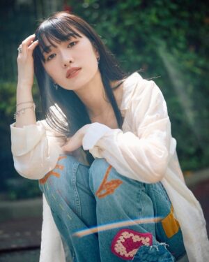 Haruka Kudo Instagram - Haruka Kudo 2025 calendar🌺

swimsuit/pants:@desigual
earrings:@lunachic_official_ @rhodes_showroom
bracelets/necklaces/ring:@e.m.__official  #イーエム
pinky ring:@stellarhollywood