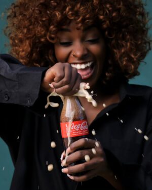 Hellen Lukoma Instagram - On that daily joy 
Buy a Coke Kamini, Scan QR code on the bottle to visit and sign up to the Coke Studio website for exclusive content or click link on Bio.

Be who u are 
#RealMagic
#cokestudio 
@cocacola_ug
@cocacolabeveragesuganda 
@cokestudioafrica 
@cocacola_africa 

@eliteshootersug on the camera 
@alexonaudax
