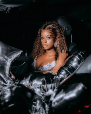 Hellen Lukoma Instagram - Don't let difficult times and people make you forget your blessings.
Gantwala Audio out
Subscribe to my YouTube channel hellen lukoma 
Tiktok hellen lukoma blackbarbie
Snap hellen lukoma black barbie 
HL