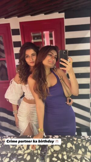 Hemanshii Ruparel Instagram - Mere sath temple ,ghar , shopping, club , garba ,work anytime anywhere chalne vali girl n crime partner 😋
 Bole to vibe match krne vali ladkiiiiiiii @hemanshii_ruparel 
Happy birthday to uuuuuuuuu 
 Bless u🎂💃🏻
.
.

#bestfriend #love #bestfriends #friends #dogsofinstagram #dog #friendship #bff #bestie #happy #cute #puppy #friend #instagood #instagram #dogs #life #photooftheday #doglover #fun #best #smile #like #photography #family #doglife #memories #forever #funny #besties