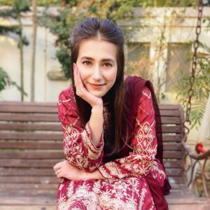 Hiba Aziz Instagram - Silence is an ocean. Speech is a river. When the ocean is searching for you, don’t walk into the river. Listen to the ocean.

خاموشی سمندر ہے اور گفتگو نہر کی طرح ہے 
تجھے سمندر تلاش کر رہا ہے،تو نہر کی تلاش نہ  کر

#rumi