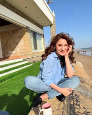 Hina Altaf Instagram - 🌊