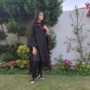 Hina Javed Instagram - You are Enough as you are🌹🌹#rija #sixsigmaplus #arydigital #hinajaved