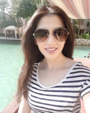 Hina Javed Instagram - Beauty begins the moment you decide to be yourself 💙💙

#hinajaved #beautifullife #beyourself💯