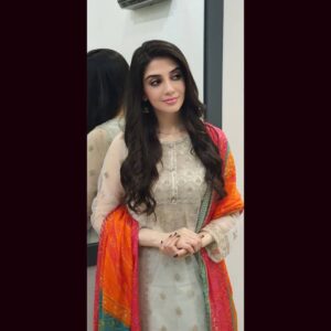 Hina Javed Instagram - Fatima drama serial wafa bemol @meersikandar @humtvpakistanofficial #fatima #hinajaved #wafabemol #humtv